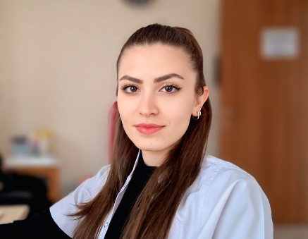 Hemşire Beyzanur DİNÇSOY